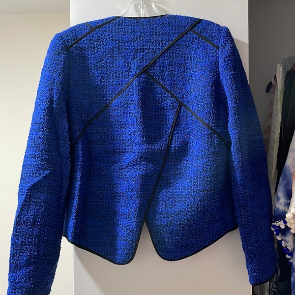 Blazer - Picture 3 of 3